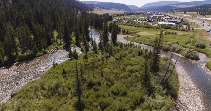 The river whys: Midway through Gallatin study, cause of algal blooms is still unknown