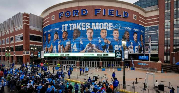 Lions vs. Dolphins preseason first half live chat