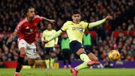 West Ham sign midfielder Fernandes from Southampton
