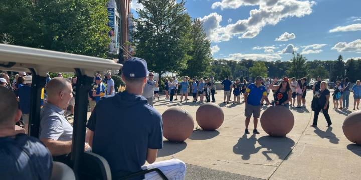 John Axford joins Brewers' Wall of Honor