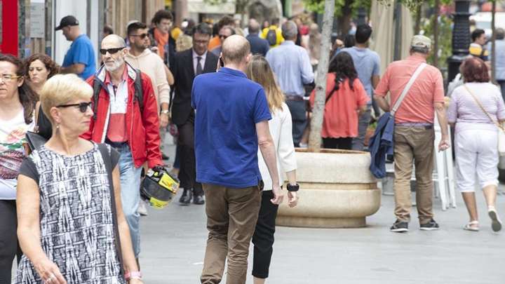 España alcanza un nuevo máximo de población, con 49,3 millones de personas