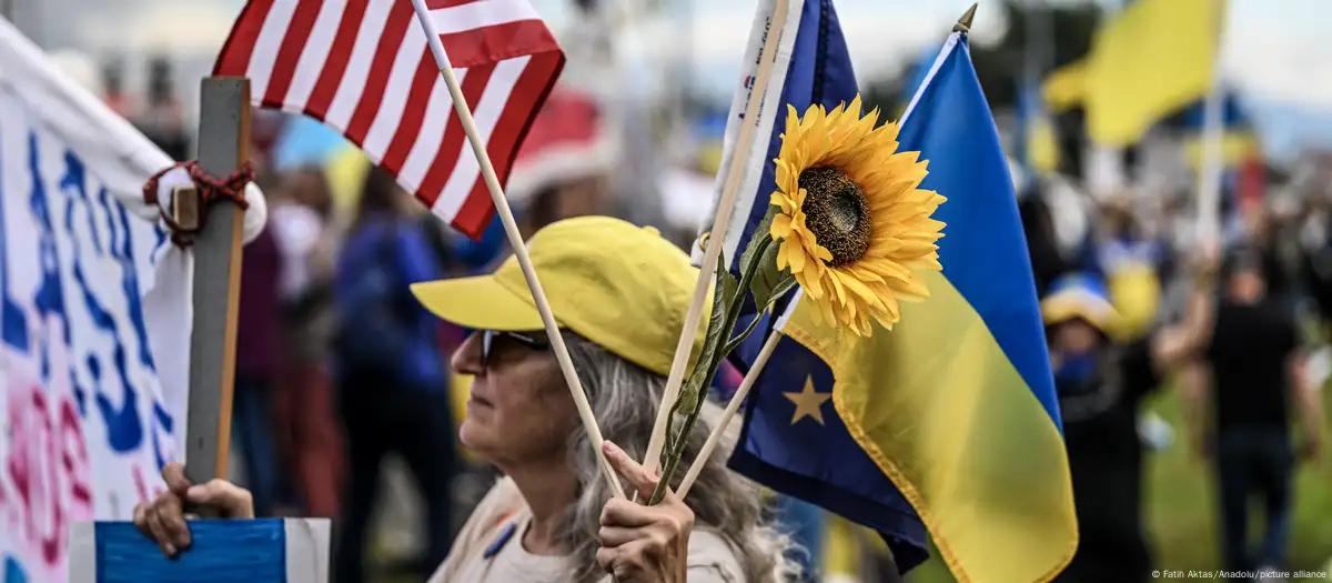 Manifestantes en Alaska protestan contra la cumbre de Trump y Putin