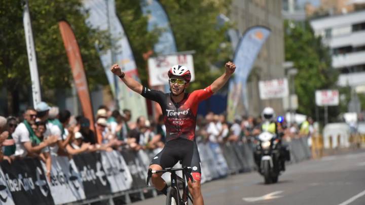 Frederiksen y Bosch, reyes de la velocidad en el Gran Premio San Lorenzo de ciclismo
