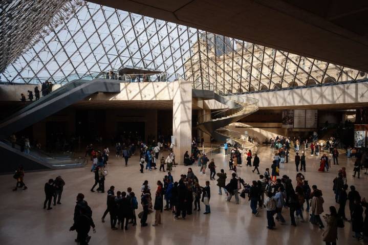 How the Louvre Made France