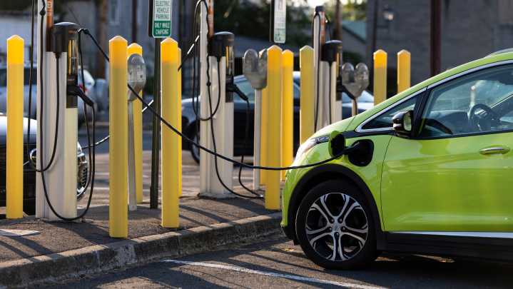 These companies want to tap the power from idle EVs
