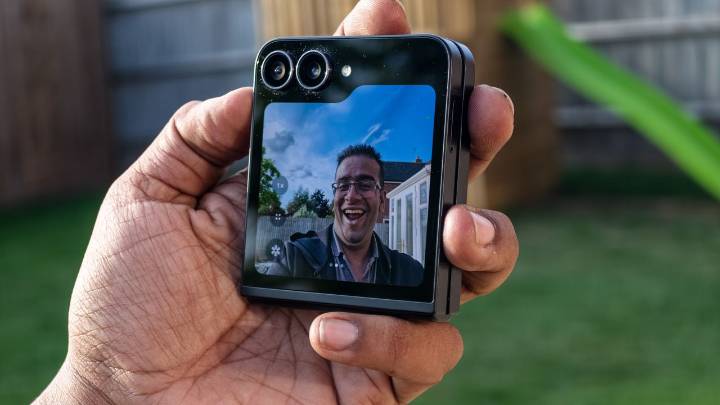 The Galaxy Z Flip 7 FE is a solid but confusing phone