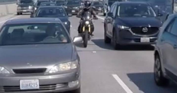 Washington's motorcycle lane-splitting ban to continue
