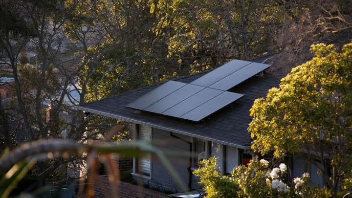 California Supreme Court hands victory to rooftop solar panel owners