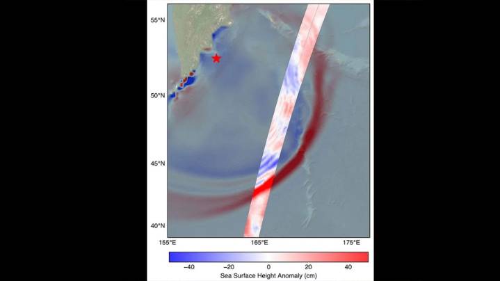 El tsunami del sismo de Kamchatka se vio desde el espacio