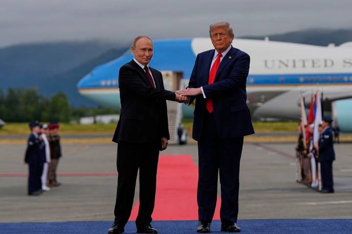 Trump says no deal with Putin in talks to end Russia