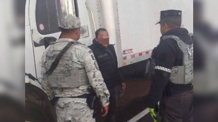 Alerta. Delincuentes engañan a conductor con 'llanta ponchada' para robar tráiler en autopista México