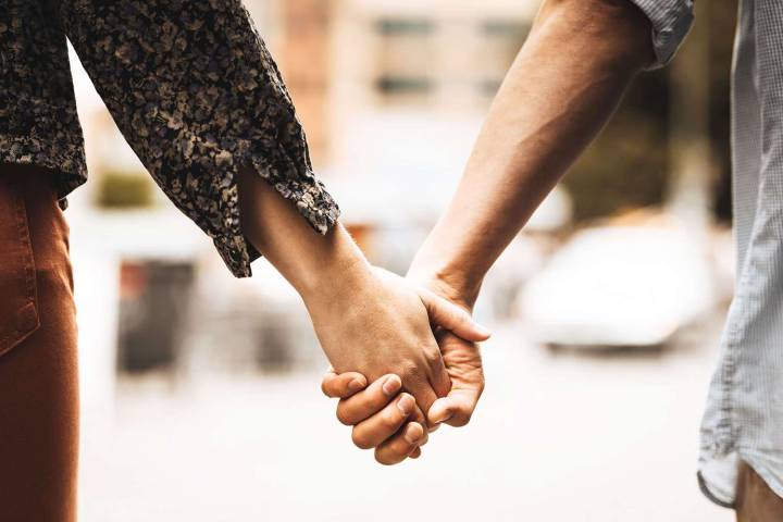 Two Teens Fell in Love on Vacation in 1993. 26 Years Later They Found Each Other