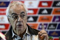 Jorge Fossati critica la programación del clásico entre Universitario y Alianza Lima