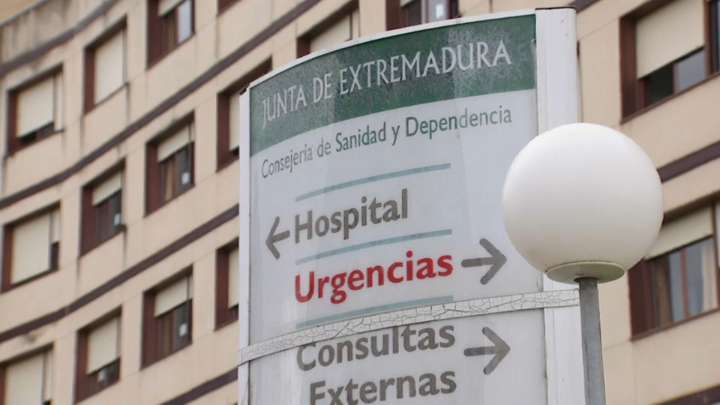 Cuatro heridos, dos de ellos menores, al salirse de la vía un coche en la A