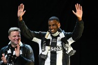 Jamie Carragher compares Alexander Isak  debacle to ‘nightmare’ with ex