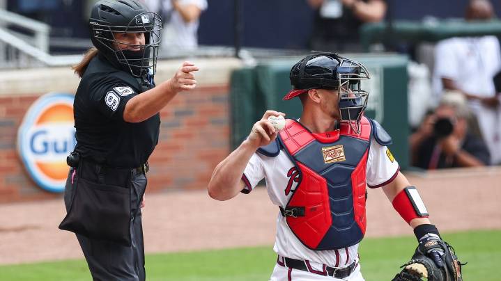Pawol breaks gender barrier, earns good reviews for her work behind the plate on historic weekend