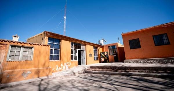 Una escuela de Jachal reabrió sus puertas gracias a la inscripción de tres alumnos