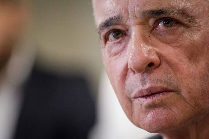 Álvaro Uribe renuncia al beneficio de prescripción del proceso en su contra