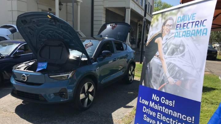 Electric vehicles will be displayed Saturday at free event in Mobile