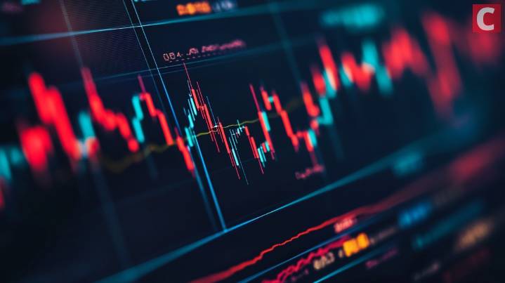 Chainlink Price Analysis: Ethereum Whale Swaps 4,806 ETH as LINK Nears 2025 Peak