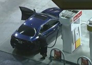 Alleged L.A. car thief ditches cops despite stopping for gas
