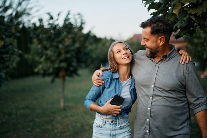 Dear Abby: How do I tell my daughter that I'm not her biological father?