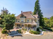 Historic Queen Anne mansion in The Dalles for sale at $897K