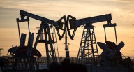 Aranceles de EE.UU. a India se duplican al 50% por las compras de petróleo ruso