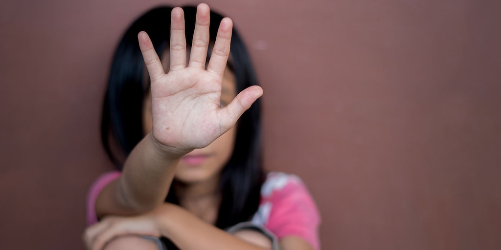 Fue abusada desde los 11 años y se animó a contarlo de adulta: “Mi hermana me obligaba a vestirme de varón y a tocarla”