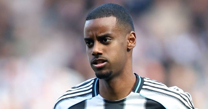 Liverpool transfer news: Arne Slot's Alexander Isak reply and 'things aren't signed' hint