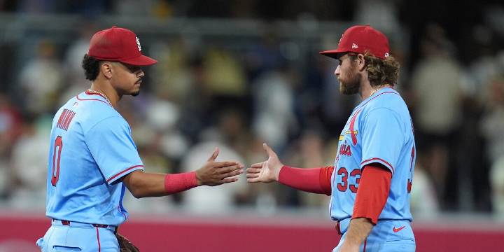 Masyn Winn gets a big hit as the Cardinals rally past the Padres 8