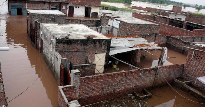 Inundaciones dejan más de 1,4 millones de desplazados y 28 fallecidos en Pakistán