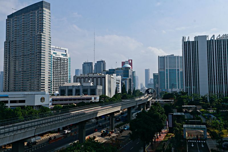 Indonesia's Q2 current account deficit widens to 0.8% of GDP