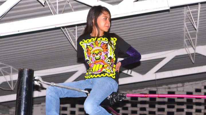 Surge “Mini Yeyé” como legado y homenaje al luchador salmantino, “Chica Yeyé”