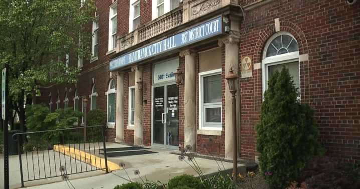 Hamtramck City Council moves to fire police chief, officer and city manager