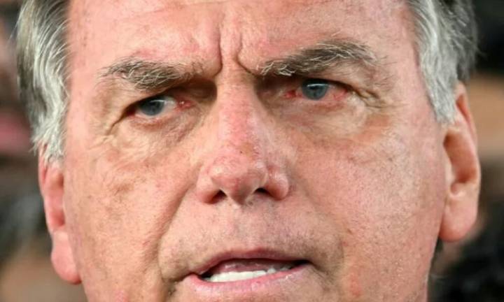 Bolsonaro a prisión domiciliaria en Brasil