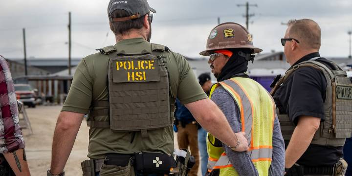 FACT FINDERS: When are undocumented immigrants ‘criminals?’