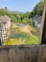 Agua estancada y olor intenso: acusan a la Confederación del Tajo de «abandonar» el canal de Entrepeñas