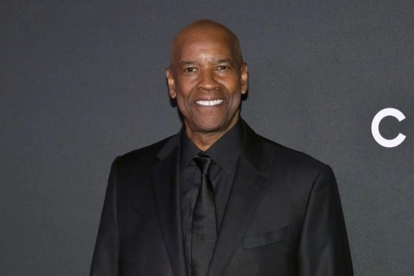 Se burla Denzel Washington de los 'followers'