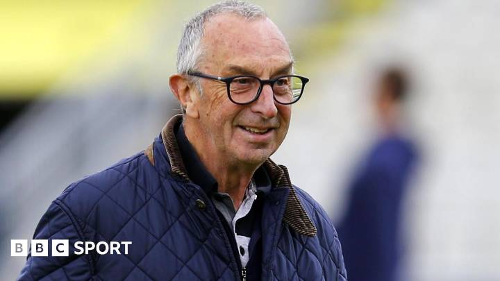 Vacant chair role at Lancashire 'appeals' to Lloyd