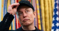 ¿Juicio por la Inteligencia Artificial?: Musk desata guerra legal contra Apple y OpenAI por estas razones