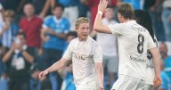 De Bruyne y McTominay lideran al Napoli, que inician con victoria la defensa del título de Italia