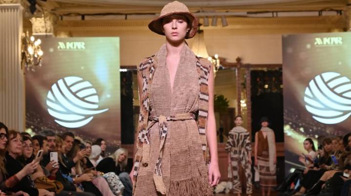 “La moda te cuida”: nueve diseñadores sustentables desfilaron en Argentina Fashion Week