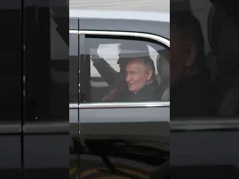 Trump, Putin Share Limo Ride to Alaska Meeting