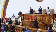 Jorge Rodríguez: extranjero que entre sin permiso no sale, aquí se queda