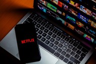 “Fall for Me”: La nueva película de Netflix que está cautivando por su mezcla dramática y erótica 