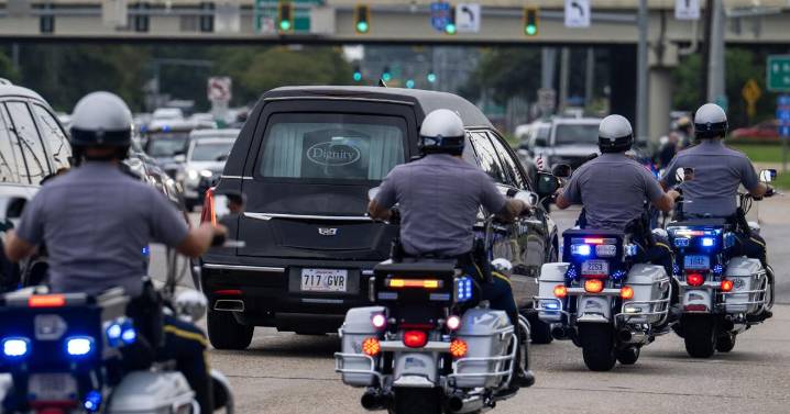 Baton Rouge community honors Sgt. Caleb Eisworth after death