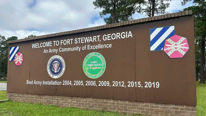 Who is Quornelius Radford, the Fort Stewart shooting suspect?