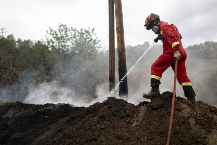 La UME tiene 1.300 militares para la extinción de 12 incendios