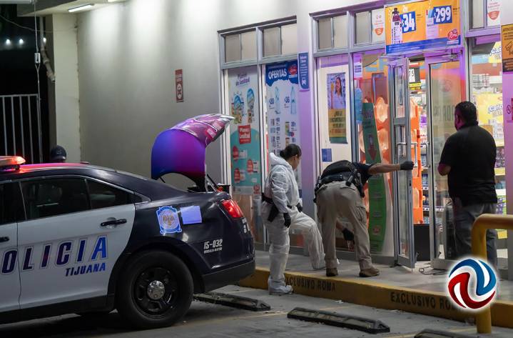 Disparan a empleado de farmacia para robar cervezas; lo hirieron en una pierna